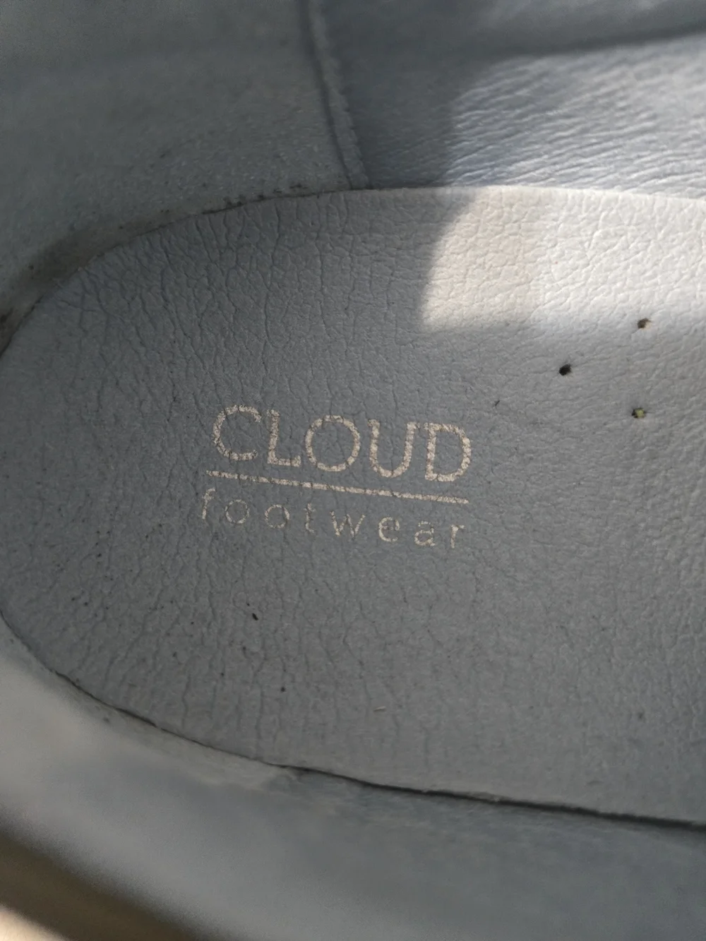 Cloud Olive Leather Casual Sneaker Unisex Size 40